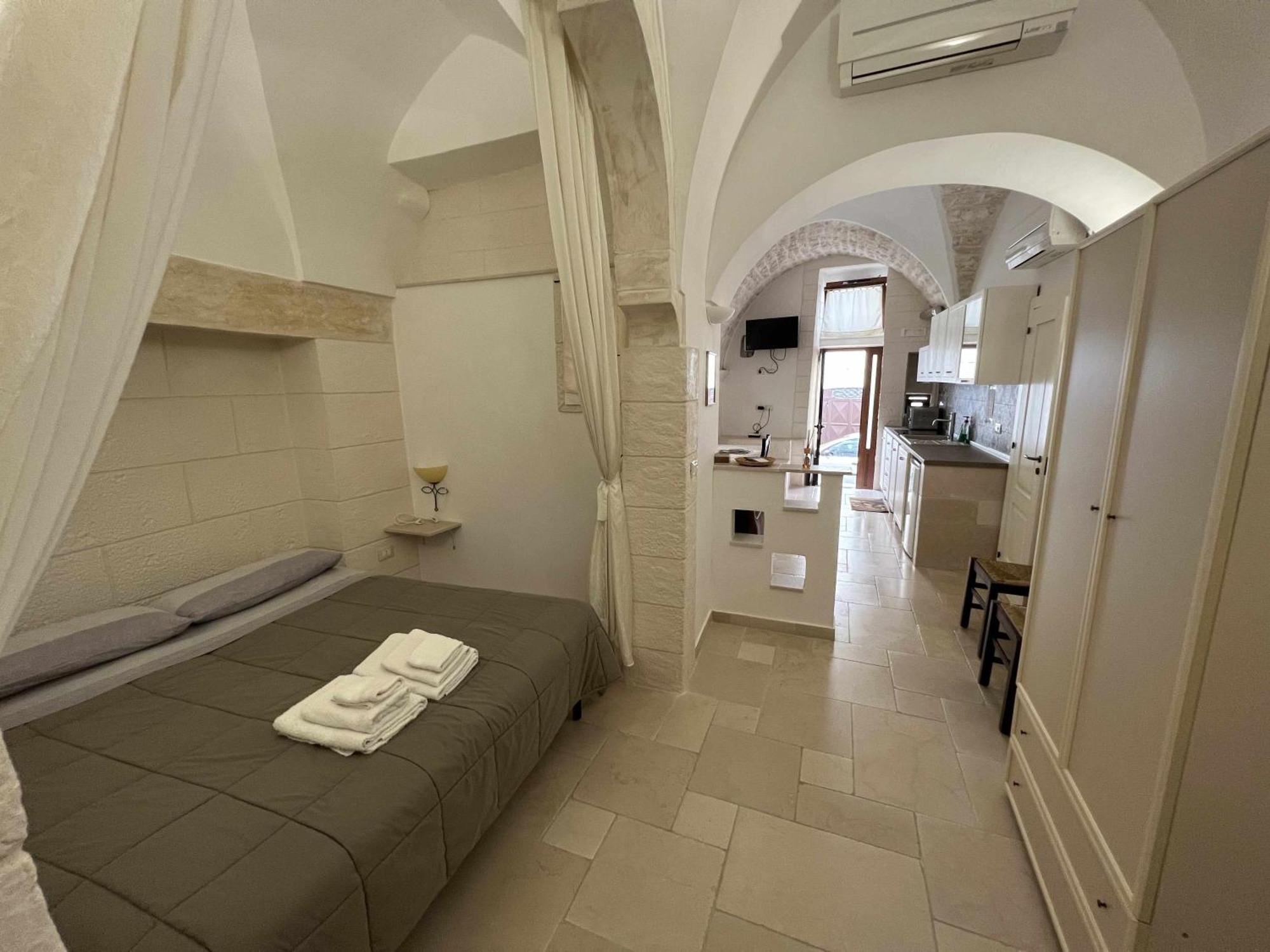 La Rosa D Ernesto Wifi Free 3 Sleeping Places Apartment Ostuni Exterior photo