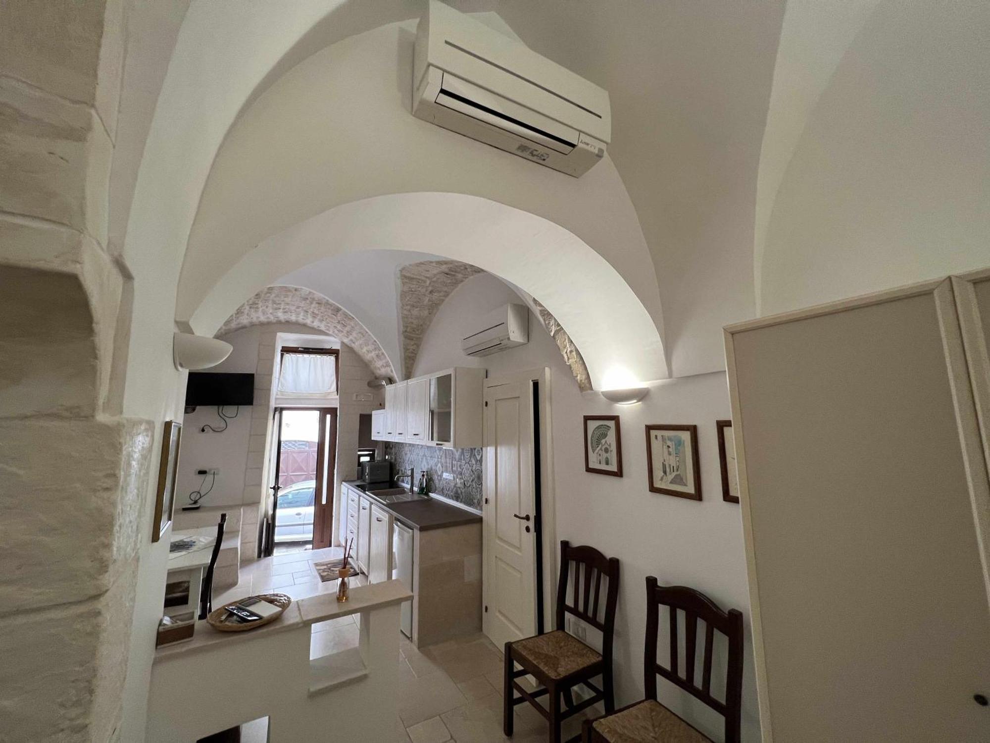 La Rosa D Ernesto Wifi Free 3 Sleeping Places Apartment Ostuni Exterior photo